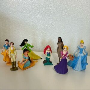 Disney Princess Deluxe Figurines Lot Of 8 Toy Figures 2”